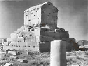 cyrus_tomb_sm.jpg